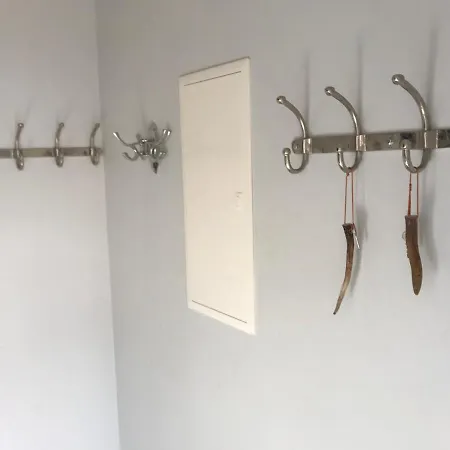 Jahimaja Majutus * Kihelkonna